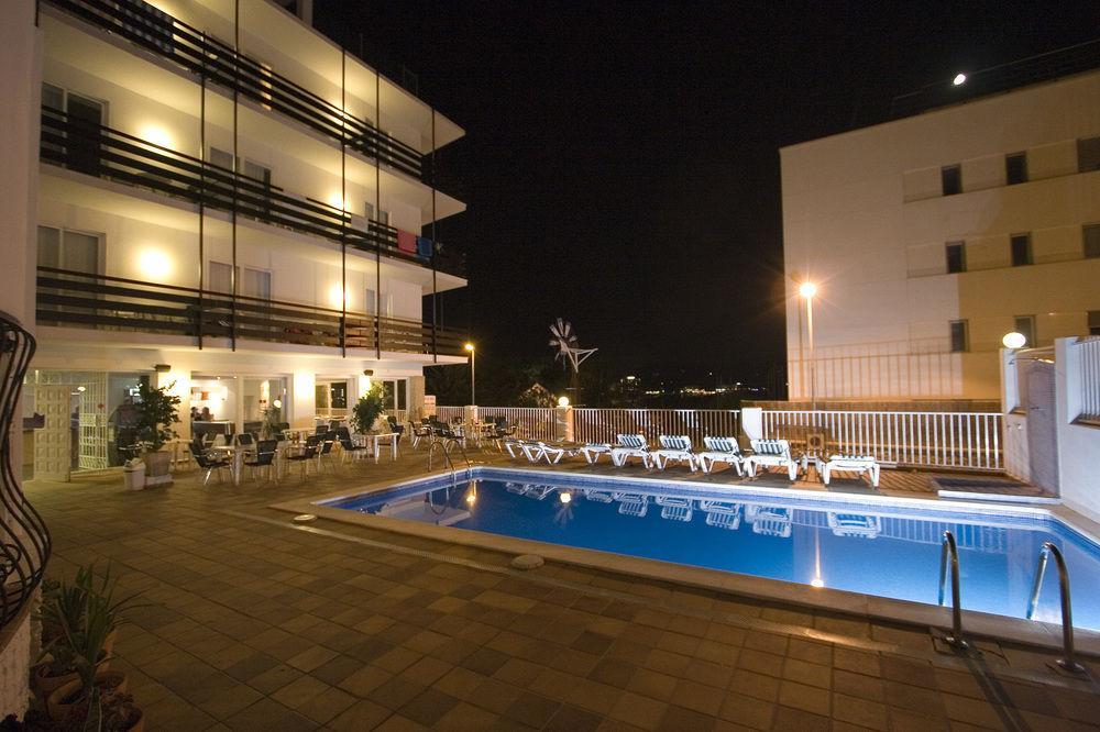 Es Mitjorn Hotel San Antonio  Exteriör bild